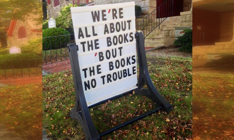 library_sign.jpg